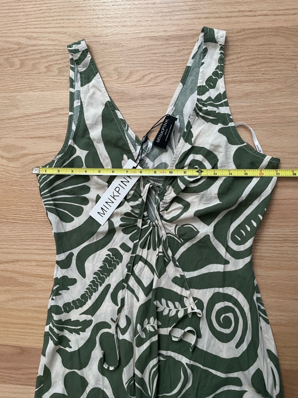 Green and White Tropical Print Maxi Dress with keyhole front - Picture 3 of 7